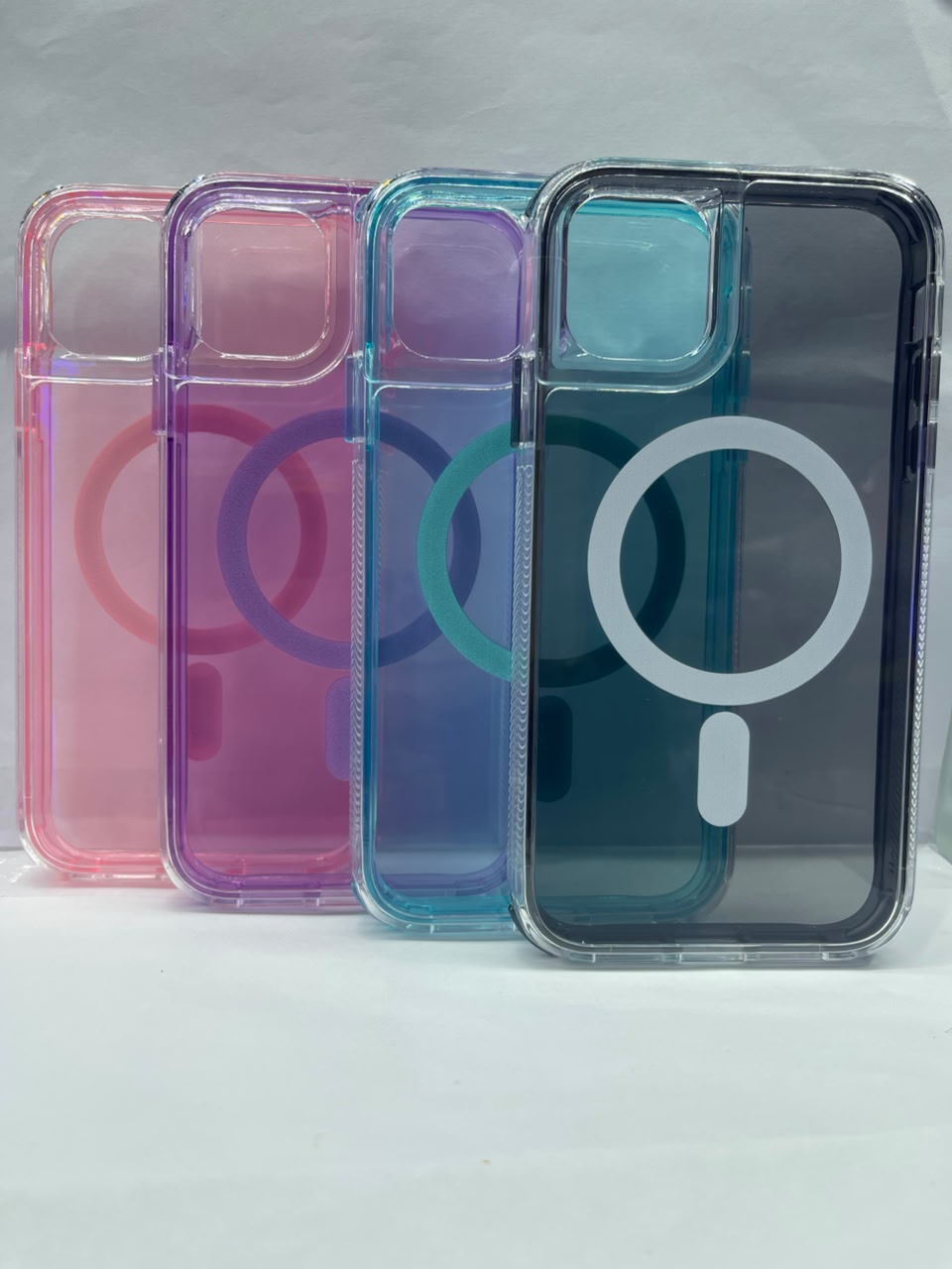 Case Antigolpe MagSafe Lujo iPhone 12 4