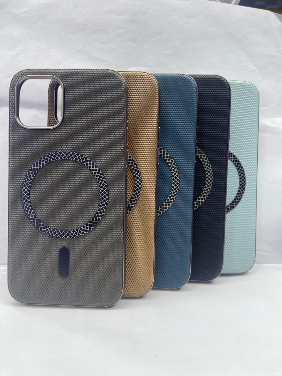 Case Antigolpe MagSafe Lujo iPhone 12 Pro 4