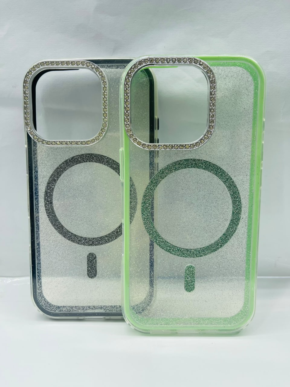 Case Antigolpe MagSafe Lujo iPhone 16 Pro 2
