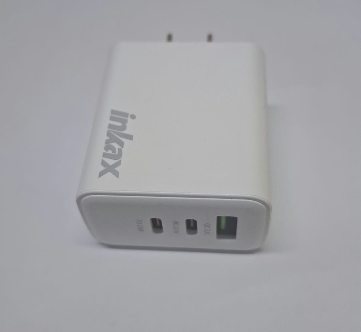 Adaptador de Carga Inkax 40W Trio USB MOD C26-US 3