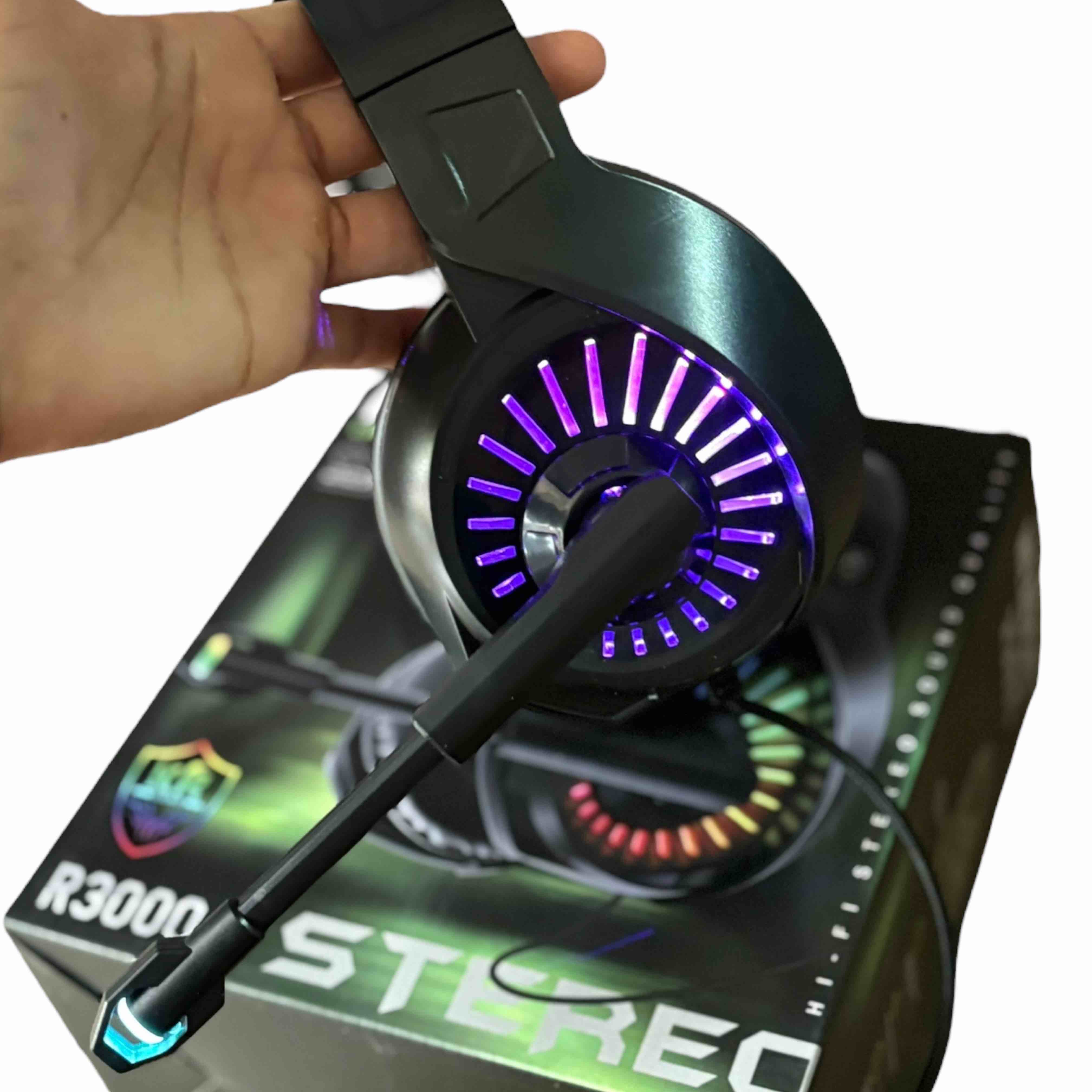 Audífonos Karler Bass RGB Light MOD R3000 2